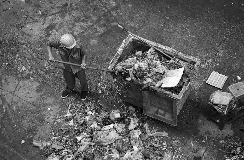 Business waste removal services in Pimlico